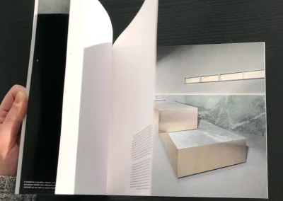 packaging personalizzato packaging in cartone packaging di lusso astucci rigidi personalizzati cofanetti premium scatole in cartone su misura espositori in cartone espositori personalizzati espositori punto vendita materiali punto vendita allestimento punto vendita totem espositivi soluzioni cartotecniche lavorazioni cartotecniche fustellati in cartone prototipi packaging progettazione grafica packaging studio grafico packaging produzione cartotecnica finiture speciali per packaging stampa e nobilitazioni design packaging packaging sostenibile in cartone box magnetici personalizzati Climatizzazione e tecnologia termica espositori per prodotti tecnici pannelli informativi per showroom totem per prodotti tecnologici soluzioni espositive per climatizzazione allestimenti per showroom tecnici materiali grafici per settore termico Bici e componentistica tecnica packaging per componenti tecnici espositori per prodotti sportivi espositori per negozi di biciclette box per accessori technical gear materiali espositivi per settore bike grafiche per prodotti sportivi Abbigliamento tecnico espositori per abbigliamento tecnico cartellini per capi sportivi materiali retail per abbigliamento packaging per accessori sportivi display per negozi outdoor Arredo, cucine e design espositori per showroom design packaging per componenti di arredo materiali per negozi di design espositori per cucine e complementi soluzioni espositive premium grafiche per prodotti di design Gioielli, cosmetica, regalistica astucci per gioielli packaging cosmetico di lusso cofanetti per prodotti premium scatole regalo personalizzate packaging elegante per retail espositori cosmetici da banco Vino, spirits, marmo astucci per bottiglie packaging per vino e spirits espositori da banco per cantina cofanetti premium per distillerie espositori per pietra e materiali naturali materiali grafici per settore marmo prototipazione rapida packaging progettazione creativa interna consulenza grafica packaging scelta materiali cartotecnici sviluppo layout espositivi produzione interna su misura lavorazioni di pregio su carta design su misura per brand packaging che valorizza il prodotto espositori resistenti e personalizzati