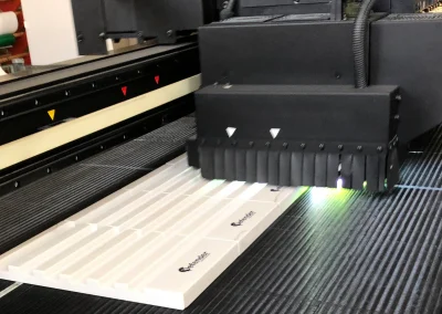 packaging personalizzato packaging in cartone packaging di lusso astucci rigidi personalizzati cofanetti premium scatole in cartone su misura espositori in cartone espositori personalizzati espositori punto vendita materiali punto vendita allestimento punto vendita totem espositivi soluzioni cartotecniche lavorazioni cartotecniche fustellati in cartone prototipi packaging progettazione grafica packaging studio grafico packaging produzione cartotecnica finiture speciali per packaging stampa e nobilitazioni design packaging packaging sostenibile in cartone box magnetici personalizzati Climatizzazione e tecnologia termica espositori per prodotti tecnici pannelli informativi per showroom totem per prodotti tecnologici soluzioni espositive per climatizzazione allestimenti per showroom tecnici materiali grafici per settore termico Bici e componentistica tecnica packaging per componenti tecnici espositori per prodotti sportivi espositori per negozi di biciclette box per accessori technical gear materiali espositivi per settore bike grafiche per prodotti sportivi Abbigliamento tecnico espositori per abbigliamento tecnico cartellini per capi sportivi materiali retail per abbigliamento packaging per accessori sportivi display per negozi outdoor Arredo, cucine e design espositori per showroom design packaging per componenti di arredo materiali per negozi di design espositori per cucine e complementi soluzioni espositive premium grafiche per prodotti di design Gioielli, cosmetica, regalistica astucci per gioielli packaging cosmetico di lusso cofanetti per prodotti premium scatole regalo personalizzate packaging elegante per retail espositori cosmetici da banco Vino, spirits, marmo astucci per bottiglie packaging per vino e spirits espositori da banco per cantina cofanetti premium per distillerie espositori per pietra e materiali naturali materiali grafici per settore marmo prototipazione rapida packaging progettazione creativa interna consulenza grafica packaging scelta materiali cartotecnici sviluppo layout espositivi produzione interna su misura lavorazioni di pregio su carta design su misura per brand packaging che valorizza il prodotto espositori resistenti e personalizzati