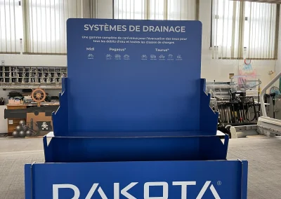 packaging personalizzato packaging in cartone packaging di lusso astucci rigidi personalizzati cofanetti premium scatole in cartone su misura espositori in cartone espositori personalizzati espositori punto vendita materiali punto vendita allestimento punto vendita totem espositivi soluzioni cartotecniche lavorazioni cartotecniche fustellati in cartone prototipi packaging progettazione grafica packaging studio grafico packaging produzione cartotecnica finiture speciali per packaging stampa e nobilitazioni design packaging packaging sostenibile in cartone box magnetici personalizzati Climatizzazione e tecnologia termica espositori per prodotti tecnici pannelli informativi per showroom totem per prodotti tecnologici soluzioni espositive per climatizzazione allestimenti per showroom tecnici materiali grafici per settore termico Bici e componentistica tecnica packaging per componenti tecnici espositori per prodotti sportivi espositori per negozi di biciclette box per accessori technical gear materiali espositivi per settore bike grafiche per prodotti sportivi Abbigliamento tecnico espositori per abbigliamento tecnico cartellini per capi sportivi materiali retail per abbigliamento packaging per accessori sportivi display per negozi outdoor Arredo, cucine e design espositori per showroom design packaging per componenti di arredo materiali per negozi di design espositori per cucine e complementi soluzioni espositive premium grafiche per prodotti di design Gioielli, cosmetica, regalistica astucci per gioielli packaging cosmetico di lusso cofanetti per prodotti premium scatole regalo personalizzate packaging elegante per retail espositori cosmetici da banco Vino, spirits, marmo astucci per bottiglie packaging per vino e spirits espositori da banco per cantina cofanetti premium per distillerie espositori per pietra e materiali naturali materiali grafici per settore marmo prototipazione rapida packaging progettazione creativa interna consulenza grafica packaging scelta materiali cartotecnici sviluppo layout espositivi produzione interna su misura lavorazioni di pregio su carta design su misura per brand packaging che valorizza il prodotto espositori resistenti e personalizzati