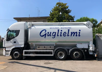 packaging personalizzato packaging in cartone packaging di lusso astucci rigidi personalizzati cofanetti premium scatole in cartone su misura espositori in cartone espositori personalizzati espositori punto vendita materiali punto vendita allestimento punto vendita totem espositivi soluzioni cartotecniche lavorazioni cartotecniche fustellati in cartone prototipi packaging progettazione grafica packaging studio grafico packaging produzione cartotecnica finiture speciali per packaging stampa e nobilitazioni design packaging packaging sostenibile in cartone box magnetici personalizzati Climatizzazione e tecnologia termica espositori per prodotti tecnici pannelli informativi per showroom totem per prodotti tecnologici soluzioni espositive per climatizzazione allestimenti per showroom tecnici materiali grafici per settore termico Bici e componentistica tecnica packaging per componenti tecnici espositori per prodotti sportivi espositori per negozi di biciclette box per accessori technical gear materiali espositivi per settore bike grafiche per prodotti sportivi Abbigliamento tecnico espositori per abbigliamento tecnico cartellini per capi sportivi materiali retail per abbigliamento packaging per accessori sportivi display per negozi outdoor Arredo, cucine e design espositori per showroom design packaging per componenti di arredo materiali per negozi di design espositori per cucine e complementi soluzioni espositive premium grafiche per prodotti di design Gioielli, cosmetica, regalistica astucci per gioielli packaging cosmetico di lusso cofanetti per prodotti premium scatole regalo personalizzate packaging elegante per retail espositori cosmetici da banco Vino, spirits, marmo astucci per bottiglie packaging per vino e spirits espositori da banco per cantina cofanetti premium per distillerie espositori per pietra e materiali naturali materiali grafici per settore marmo prototipazione rapida packaging progettazione creativa interna consulenza grafica packaging scelta materiali cartotecnici sviluppo layout espositivi produzione interna su misura lavorazioni di pregio su carta design su misura per brand packaging che valorizza il prodotto espositori resistenti e personalizzati