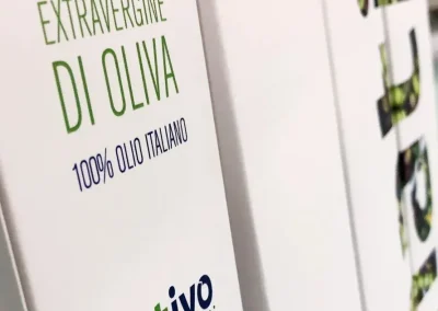 packaging personalizzato packaging in cartone packaging di lusso astucci rigidi personalizzati cofanetti premium scatole in cartone su misura espositori in cartone espositori personalizzati espositori punto vendita materiali punto vendita allestimento punto vendita totem espositivi soluzioni cartotecniche lavorazioni cartotecniche fustellati in cartone prototipi packaging progettazione grafica packaging studio grafico packaging produzione cartotecnica finiture speciali per packaging stampa e nobilitazioni design packaging packaging sostenibile in cartone box magnetici personalizzati Climatizzazione e tecnologia termica espositori per prodotti tecnici pannelli informativi per showroom totem per prodotti tecnologici soluzioni espositive per climatizzazione allestimenti per showroom tecnici materiali grafici per settore termico Bici e componentistica tecnica packaging per componenti tecnici espositori per prodotti sportivi espositori per negozi di biciclette box per accessori technical gear materiali espositivi per settore bike grafiche per prodotti sportivi Abbigliamento tecnico espositori per abbigliamento tecnico cartellini per capi sportivi materiali retail per abbigliamento packaging per accessori sportivi display per negozi outdoor Arredo, cucine e design espositori per showroom design packaging per componenti di arredo materiali per negozi di design espositori per cucine e complementi soluzioni espositive premium grafiche per prodotti di design Gioielli, cosmetica, regalistica astucci per gioielli packaging cosmetico di lusso cofanetti per prodotti premium scatole regalo personalizzate packaging elegante per retail espositori cosmetici da banco Vino, spirits, marmo astucci per bottiglie packaging per vino e spirits espositori da banco per cantina cofanetti premium per distillerie espositori per pietra e materiali naturali materiali grafici per settore marmo prototipazione rapida packaging progettazione creativa interna consulenza grafica packaging scelta materiali cartotecnici sviluppo layout espositivi produzione interna su misura lavorazioni di pregio su carta design su misura per brand packaging che valorizza il prodotto espositori resistenti e personalizzati